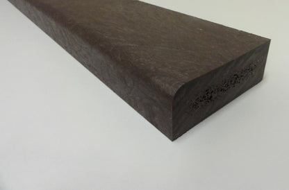 Plastplanke med 1 Afrundet Kant - Sort