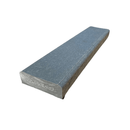 Plastplanke med 2 afrundet kanter - Grå