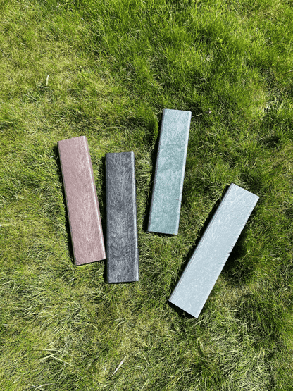 Plastplanke med 2 afrundet kanter - Brun