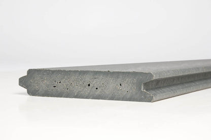 Fer/Not Plastplanke med Struktur – Grå