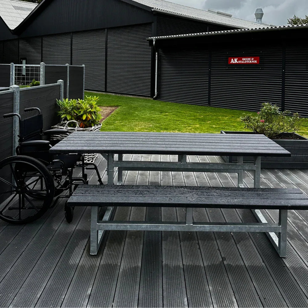 Vedligeholdelsesfrit bord bænkesæt uden ryglæn (handicapvenlig)
