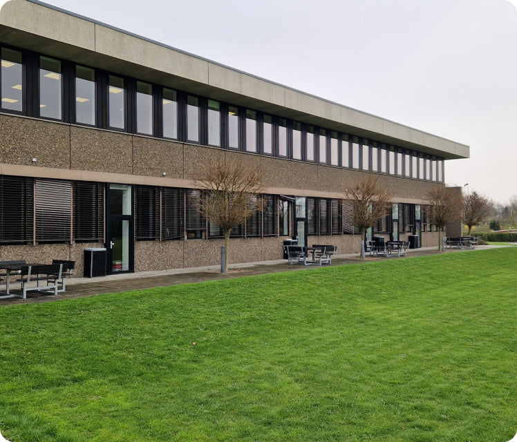 Outdoor Seating Solutions for Schools & Institutions