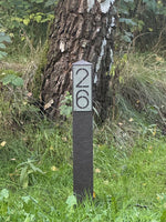 Pladsnummer stolpe - Brun